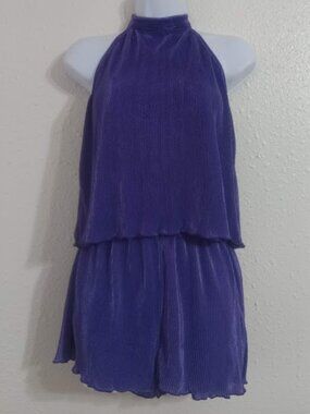 Urban Rose - Pleated 2 piece Short set.